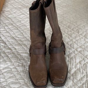 Frye Harness boot